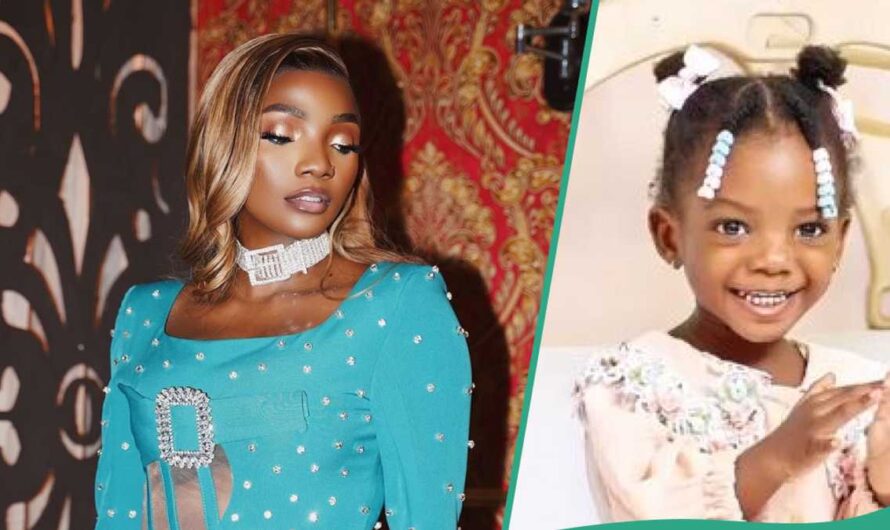 Video of Simi, Deja Making Banana Bread Trends, Fans Drool: “Love the Rapport Between Mum, Daughter”