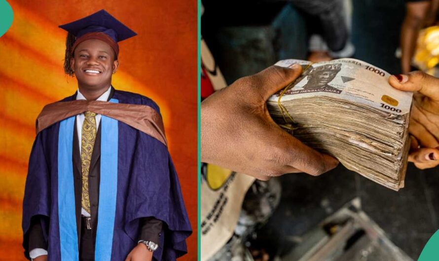 Olabisi Onabanjo University Best Graduating Student Gets Zenith Bank N500k Cheque From Dapo Abiodun